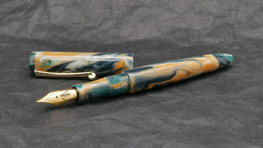 Preston fountain pen - slim  - Corrl Skull Bluff resin - clip - Jowo #6 nib