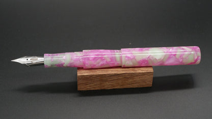 Preston fountain pen  - slim - Shorty - Pink pebbles acrylic - Jowo #6 nib - Short carts only